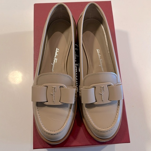 Salvatore Ferragamo Vivaldo nude loafers - Picture 3 of 10